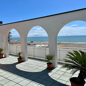 Erika 3*, Caorle Italien